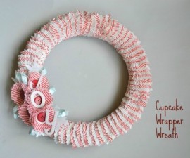 Cupcake-Wrapper-Wreath-with-text-e1353379257865
